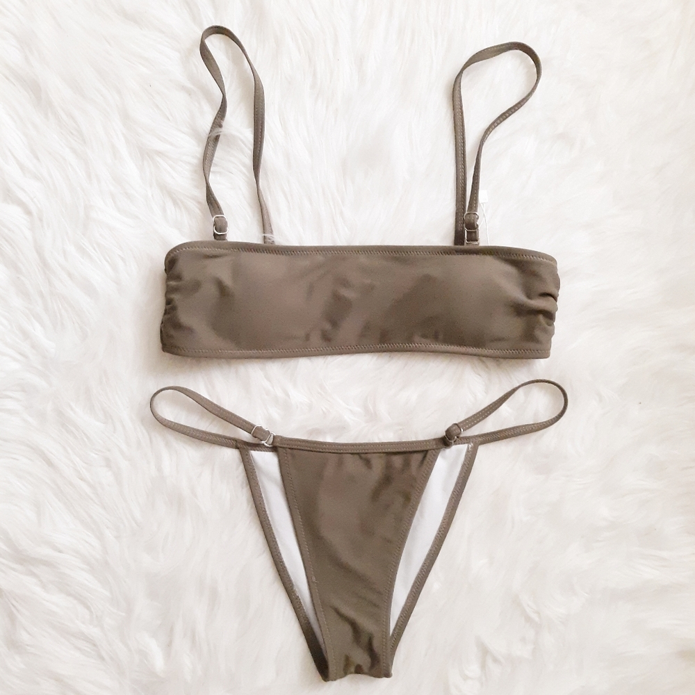 Cheeky Bikini Set in Pale Green